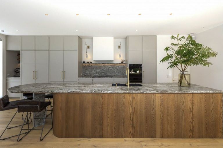 Photo of property in 93 Carlton Mill Road, Merivale, Christchurch, 8014