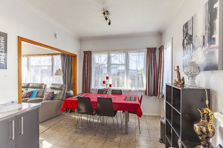 Photo of property in 205 Tudor Avenue, Mayfair, Hastings, 4122