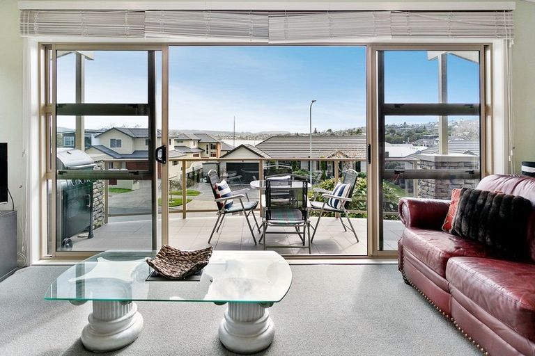 Photo of property in 3/15 Tremaine Avenue, Two Mile Bay, Taupo, 3330