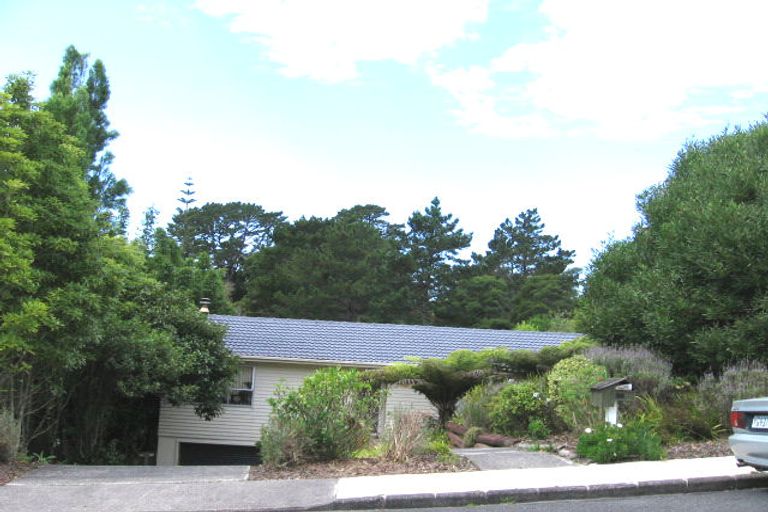 Photo of property in 17 Mawson Avenue, Torbay, Auckland, 0630