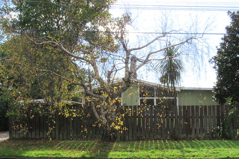 Photo of property in 57 Puriri Road, Waikanae, 5036