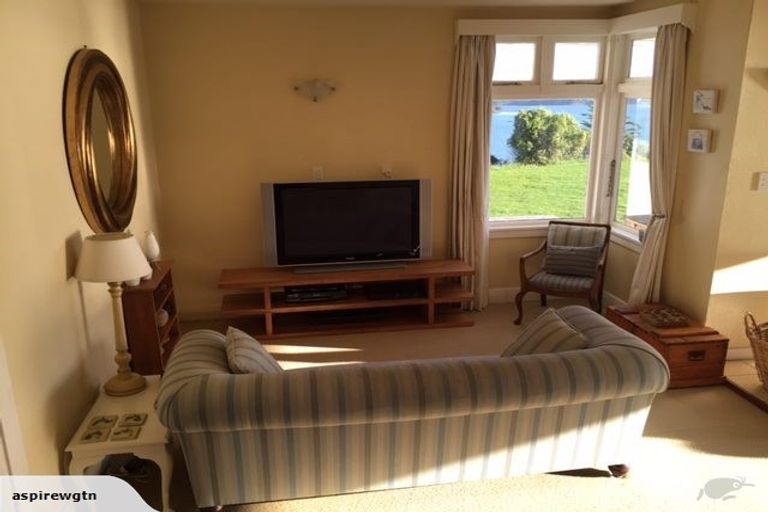 Photo of property in 300a Paremata Road, Whitby, Porirua, 5381