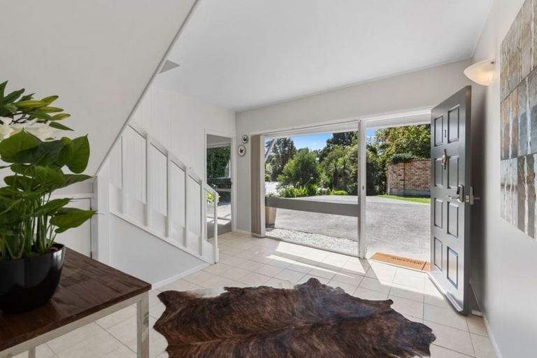 Photo of property in 1/3 Bronwyn Place, Torbay, Auckland, 0630