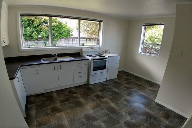 Photo of property in 4/54 Martin Street, Wallaceville, Upper Hutt, 5018