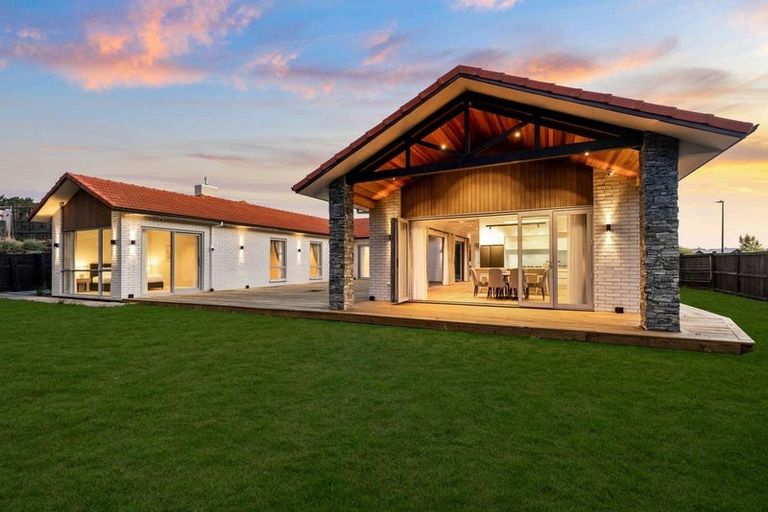 Photo of property in 27 Tau Drive, Flat Bush, Auckland, 2019
