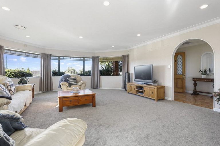 Photo of property in 23 Rathmar Drive, Manurewa, Auckland, 2105