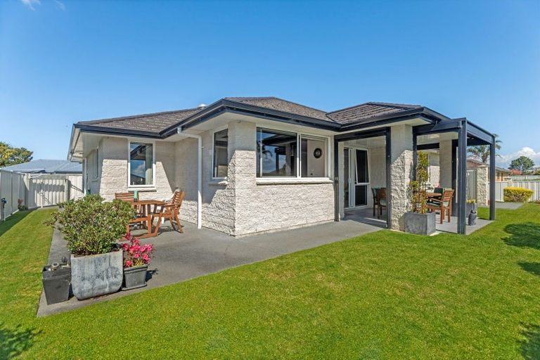 Photo of property in 27 Margaret Place, Lytton West, Gisborne, 4010