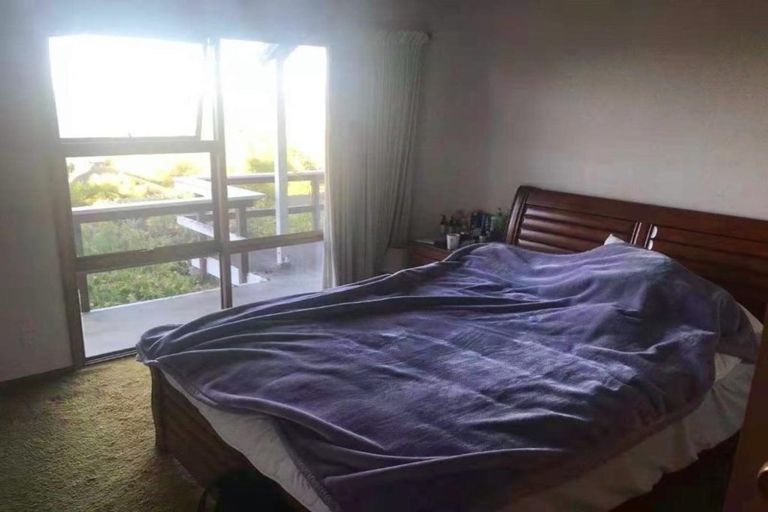 Photo of property in 118 Pupuke Road, Hillcrest, Auckland, 0627