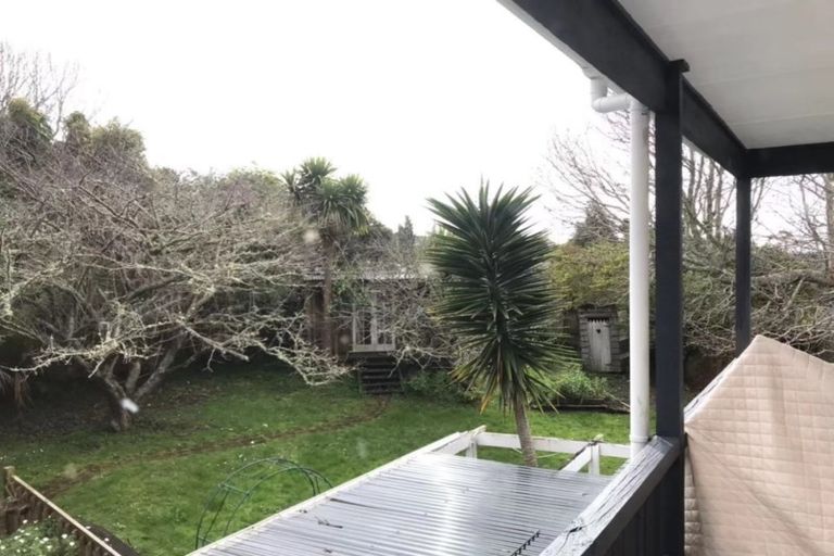 Photo of property in 12 Channel View Road, Campbells Bay, Auckland, 0630
