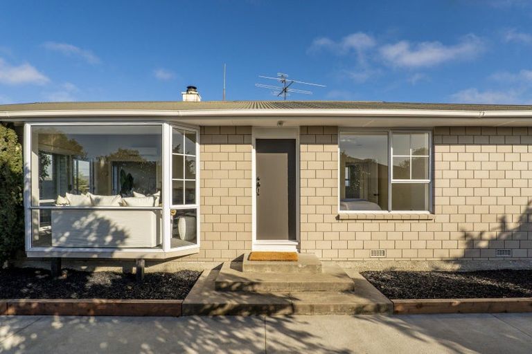 Photo of property in 115 Bassett Street, Burwood, Christchurch, 8083
