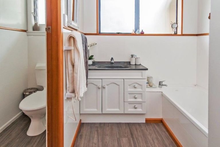 Photo of property in 127 Selwyn Lake Road, Leeston, 7683