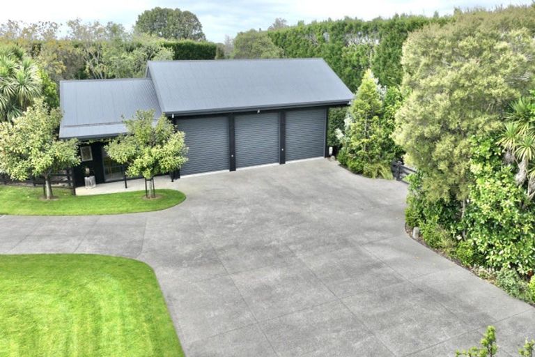 Photo of property in 195 Batty Road, Kingseat, Papakura, 2580