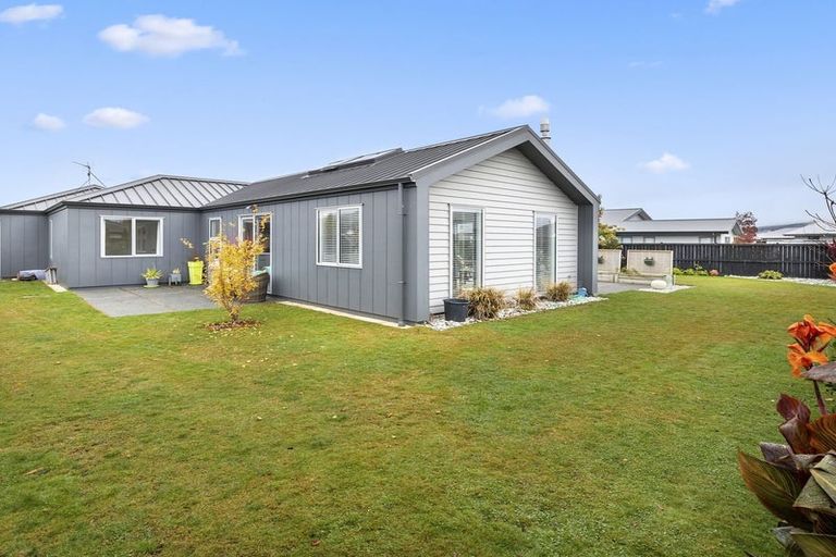 Photo of property in 11 Ben Lomond Drive, Mosgiel, 9024