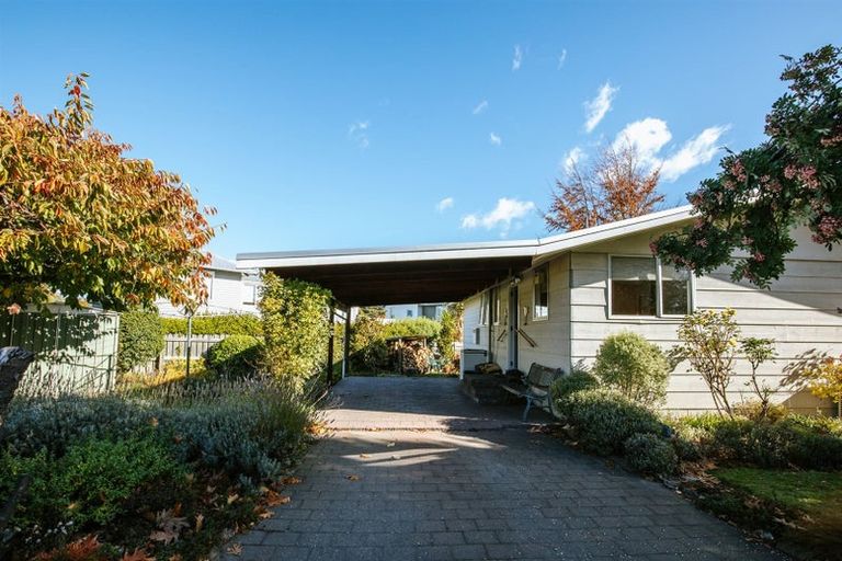 Photo of property in 1 Hunter Crescent, Wanaka, 9305