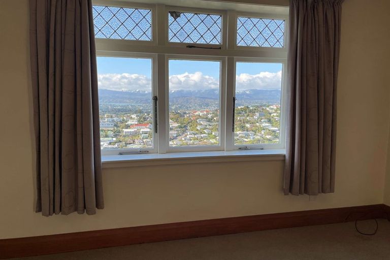 Photo of property in 76 Mitchell Street, Brooklyn, Wellington, 6021