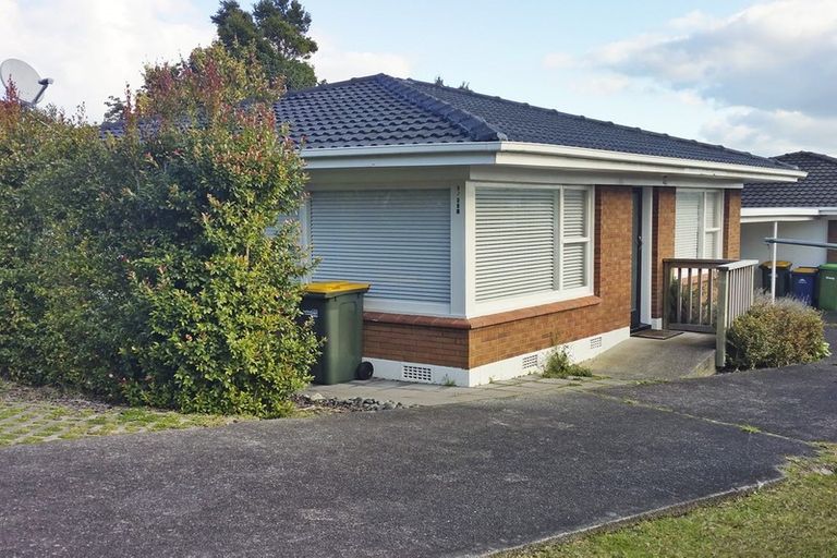 Photo of property in 1/28b Sunnynook Road, Sunnynook, Auckland, 0620