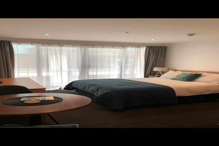 Photo of property in Dual Apartments, 108/142 Vivian Street, Te Aro, Wellington, 6011