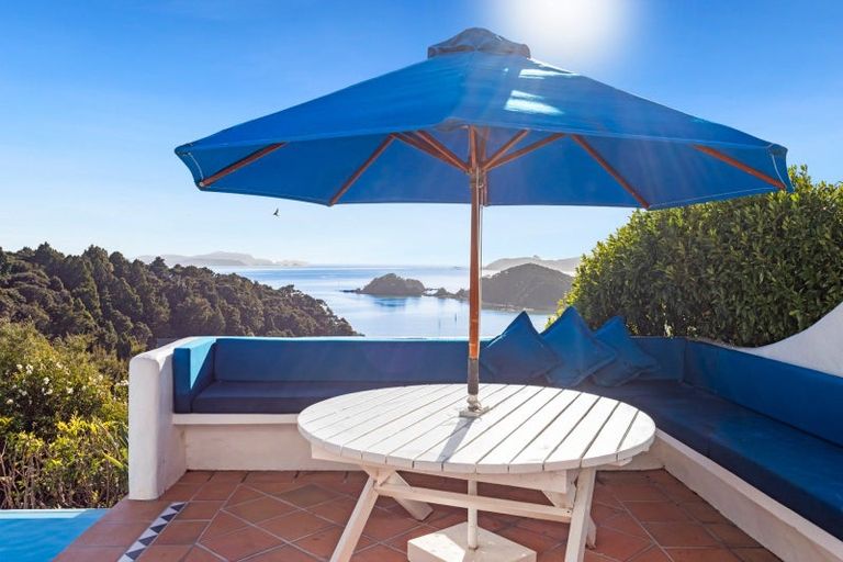 Photo of property in 37 Bayview Road, Paihia, 0200