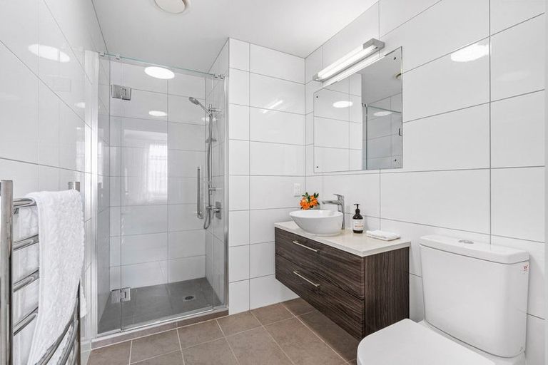 Photo of property in 58 Rewa Rewa Lane, Orewa, 0931