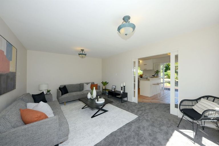 Photo of property in 76 Greendale Avenue, Avonhead, Christchurch, 8042
