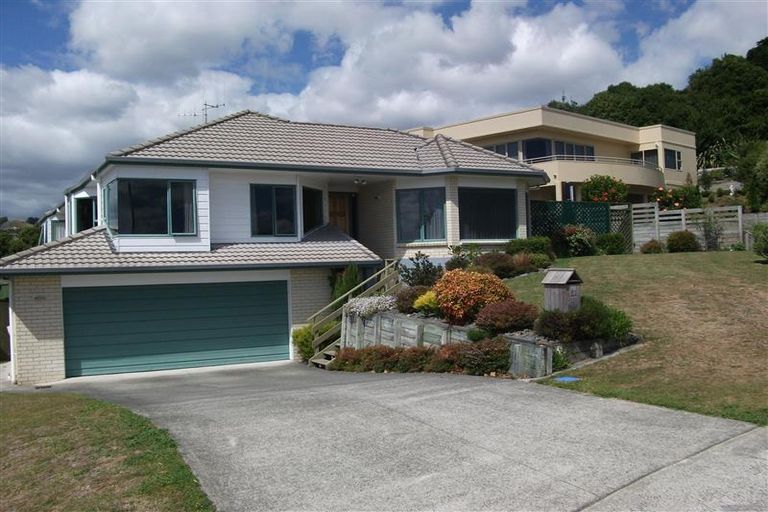 Photo of property in 51 Homestead Place, Welcome Bay, Tauranga, 3112