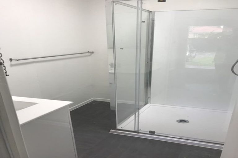 Photo of property in 16a Kerry Place, Papakura, 2110