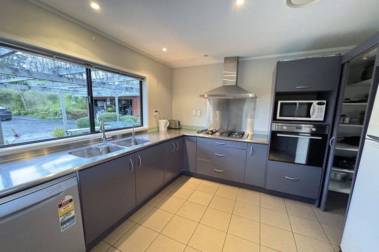 Photo of property in 1435 Old North Road, Helensville, 0875