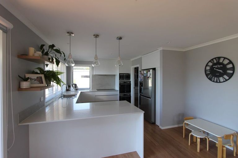 Photo of property in 22 Smith Street, Lepperton, New Plymouth, 4373