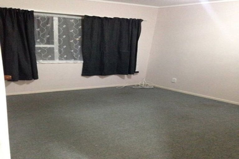 Photo of property in 1/26 Bayview Road, Bayview, Auckland, 0629