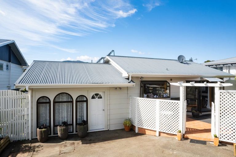 Photo of property in 99 Princes Drive, Britannia Heights, Nelson, 7010