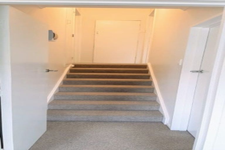 Photo of property in 1/6 Main Road, Wainuiomata, Lower Hutt, 5014