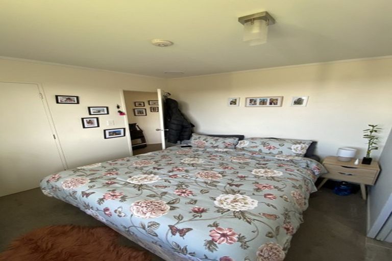 Photo of property in 33 Hewlett Road, Massey, Auckland, 0614