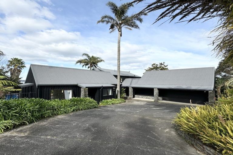 Photo of property in 71 James Paige Lane, Riverhead, Albany, 0793