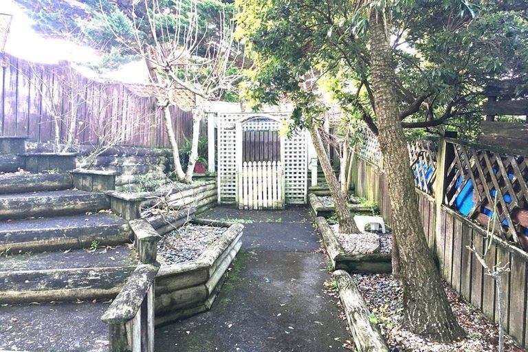 Photo of property in 84 Keegan Drive, Massey, Auckland, 0614