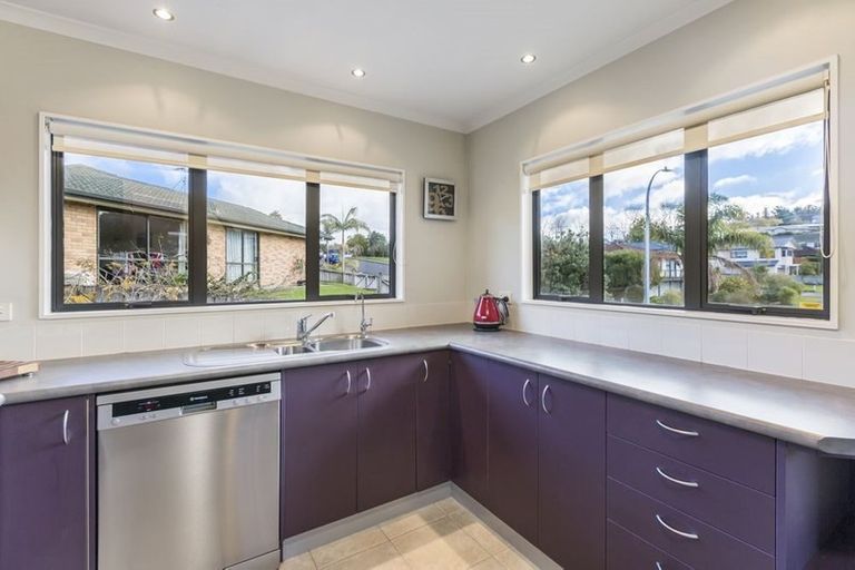 Photo of property in 12 Governor Grey Road, Snells Beach, 0920