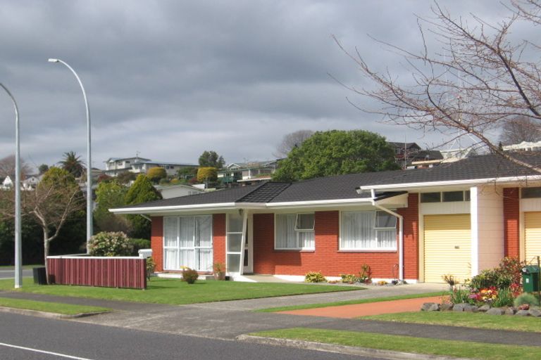 Photo of property in 2 Tupaea Place, Otumoetai, Tauranga, 3110