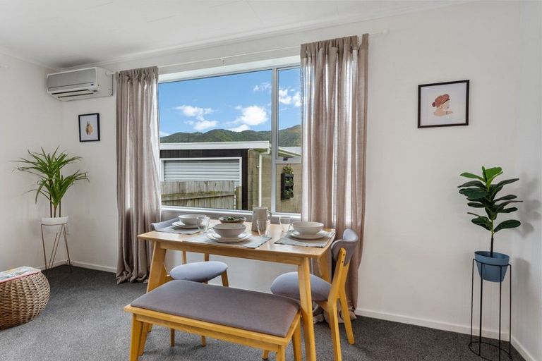 Photo of property in 256b Wellington Road, Wainuiomata, Lower Hutt, 5014