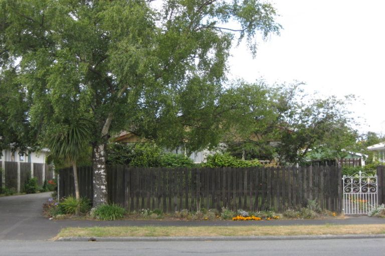Photo of property in 499 Mairehau Road, Parklands, Christchurch, 8083
