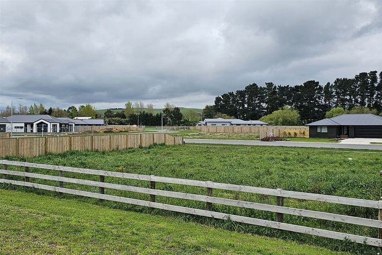 Photo of property in 18 Plover Avenue, Amberley, 7410