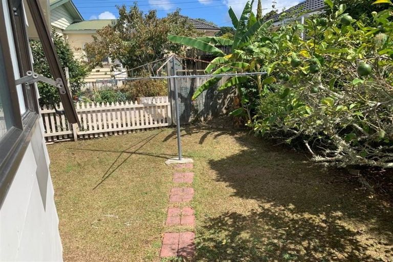 Photo of property in 44 Lilburn Street, Warkworth, 0910