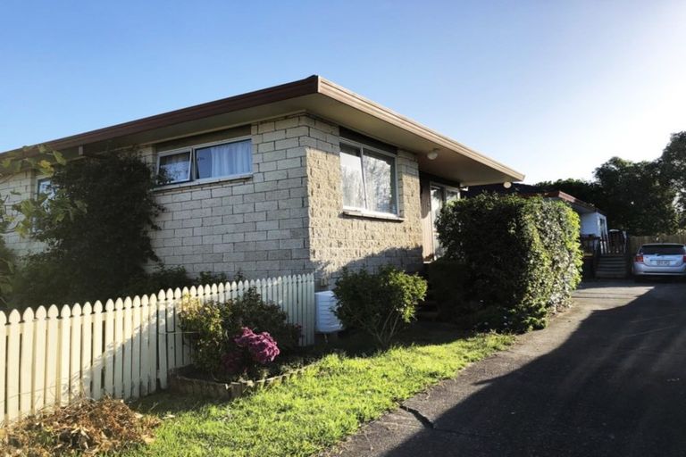 Photo of property in 1/127 Pigeon Mountain Road, Half Moon Bay, Auckland, 2012