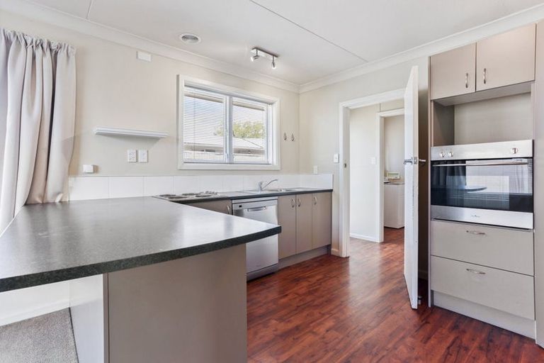 Photo of property in 14 Fraser Place, Rangiora, 7400