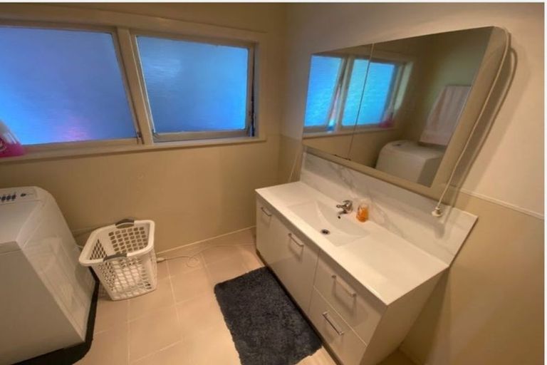 Photo of property in 49a Berkley Avenue, Hillcrest, Hamilton, 3216