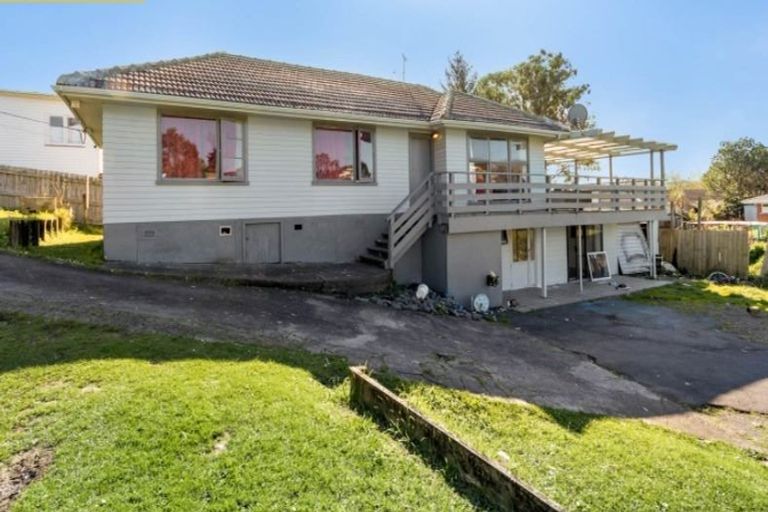 Photo of property in 22b Evans Road, Glen Eden, Auckland, 0602