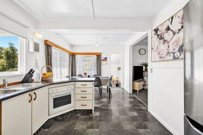 Photo of property in 38 Tipahi Street, Nelson South, Nelson, 7010