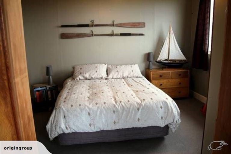 Photo of property in 1 Magdala Street, Kakanui, Oamaru, 9495