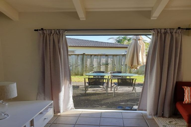 Photo of property in 4 Kristin Lane, Albany, Auckland, 0632