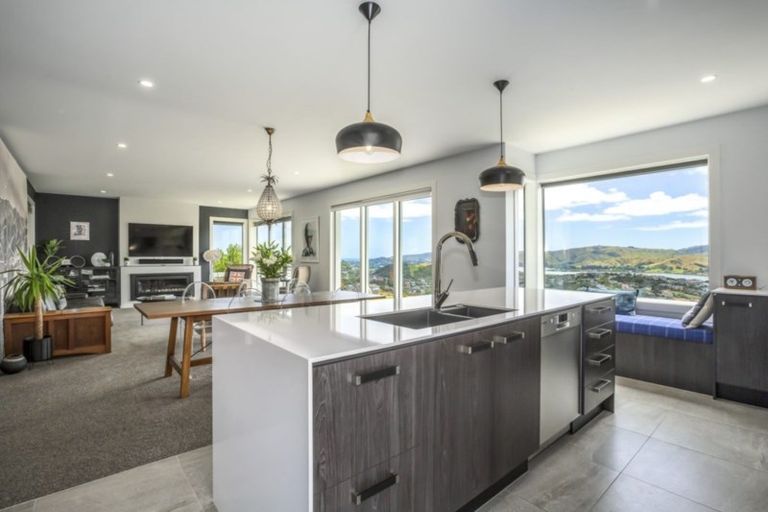 Photo of property in 76 Endeavour Drive, Whitby, Porirua, 5024