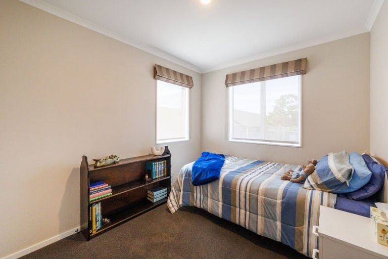Photo of property in 10 Galea Grove, Kelvin Grove, Palmerston North, 4414