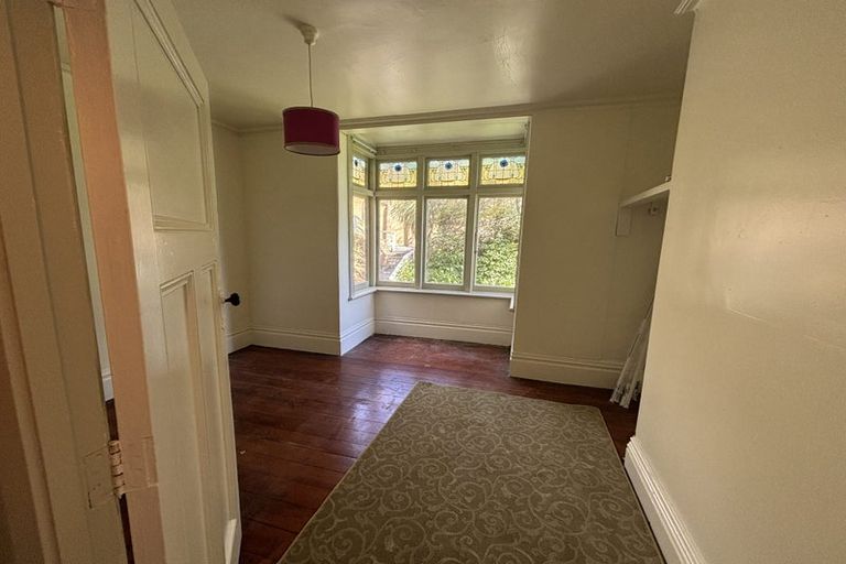 Photo of property in 21 Grass Street, Roseneath, Wellington, 6011